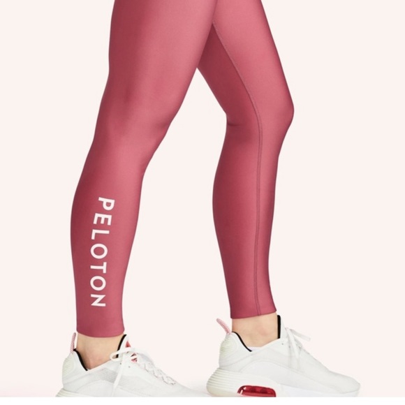 NWT Peloton show up leggings - Picture 2 of 3